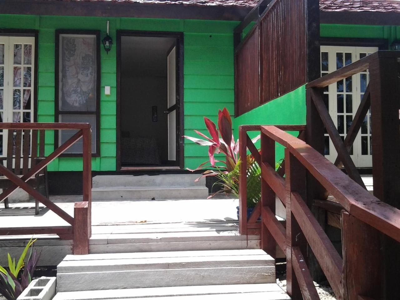 Savai'i Island Vaimoana Seaside Lodge חדר תמונה
